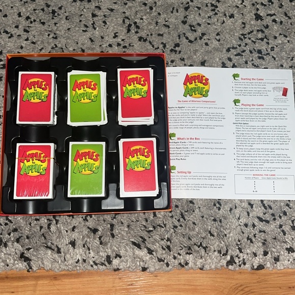 Apples to Apples party box game - Picture 3 of 3